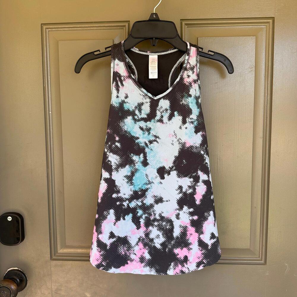 Ivivva by Lululemon Set Motion‎ Vented Cut Out Tank 10